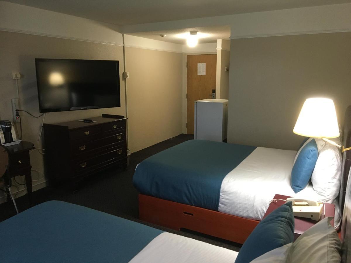 Moby Dick Hotel